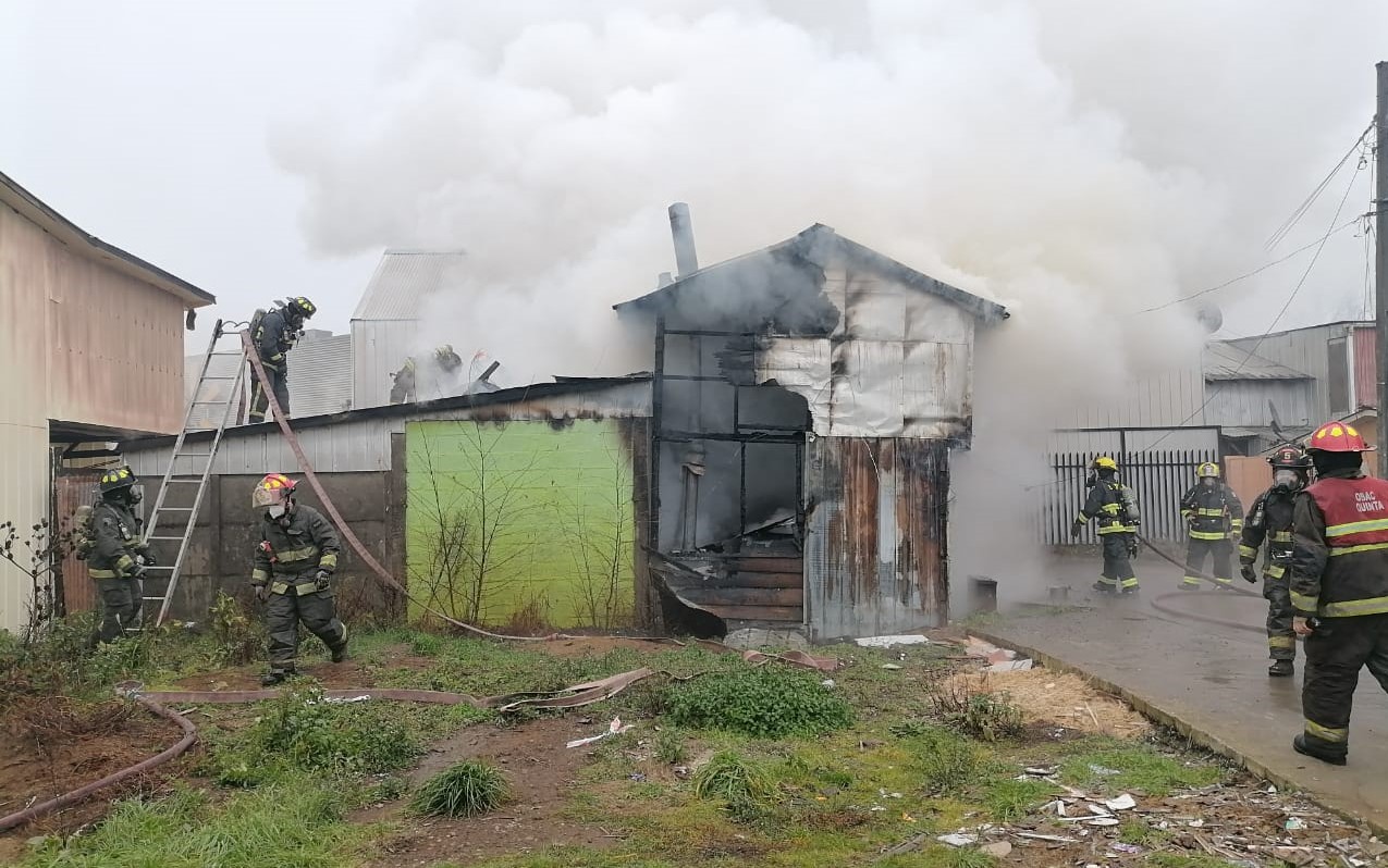 Incendio Destruy Una Vivienda En Valdivia Y Dej A Dos Personas