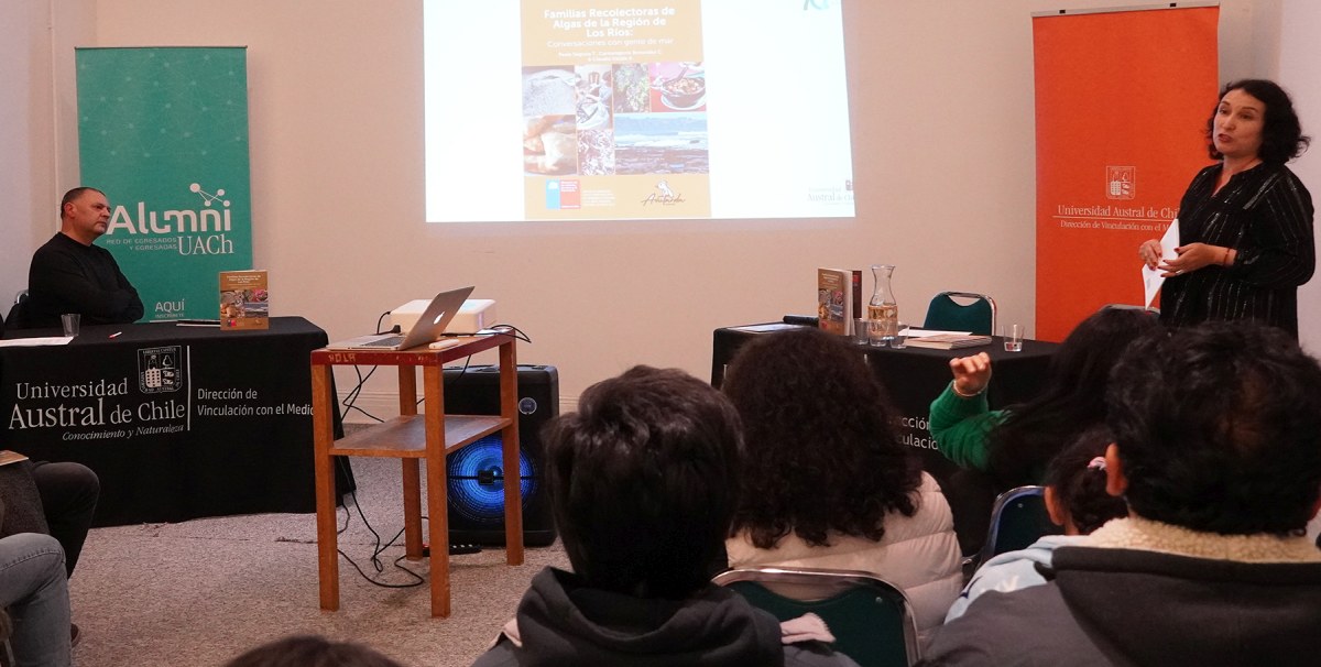 Presentan Libro Sobre Familias Recolectoras De Algas De Los R Os